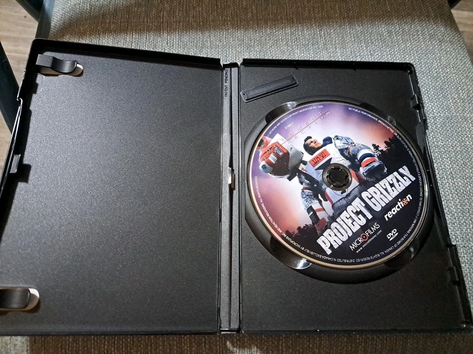 PROJECT GRIZZLY USED DVD Foto 3 de 3