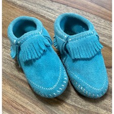 Minnetonka Riley Moccasins Fringe Suede 6 Toddler Turquoise 1166