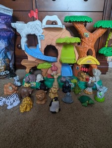 little people zoo talkers playset
