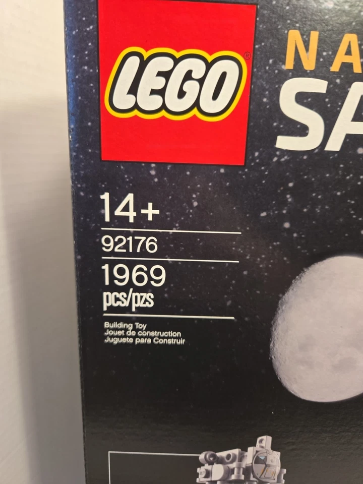 LEGO Ideas 21309 NASA Apollo Saturn V Brand New FAST SHIPPING! - Image 2 of 4