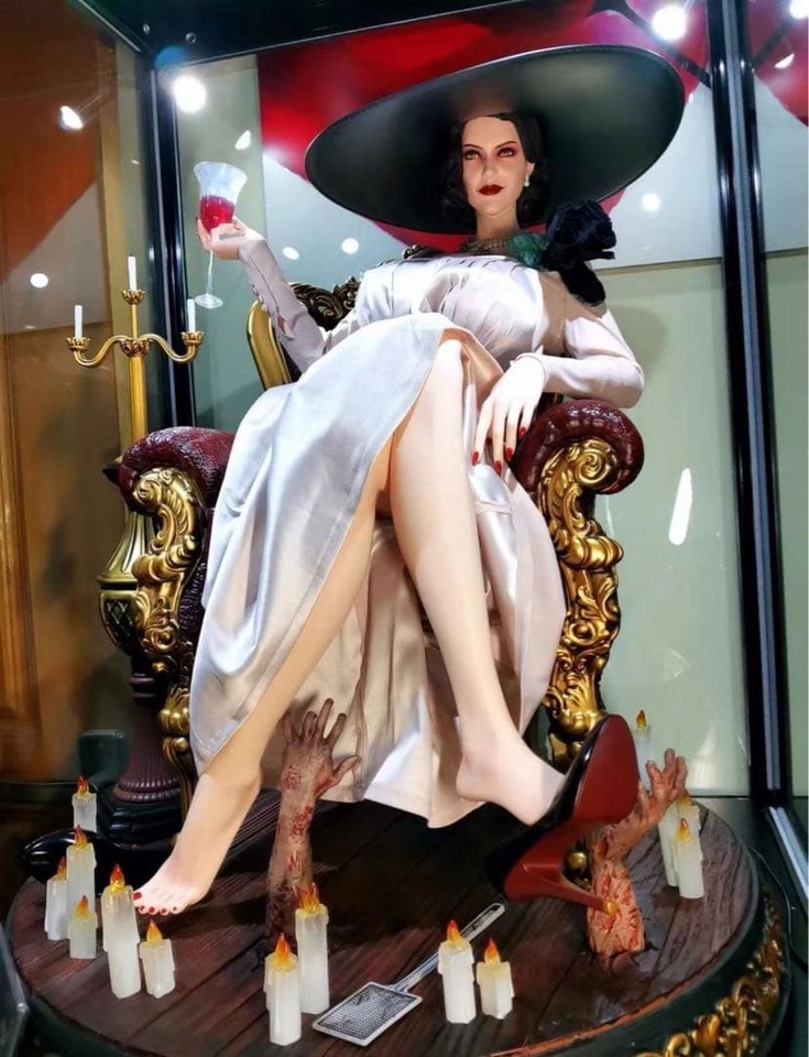 Biohazard Lady BIOHAZARD Resident Evil Lady Dimitrescu 1/4 Garage Kit GK Statue 3 W ...