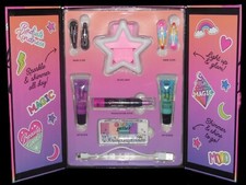 New Beautiful Glow by Justice Selfie Squad 10-Piece Hair, Cosmetics, Light Kit
