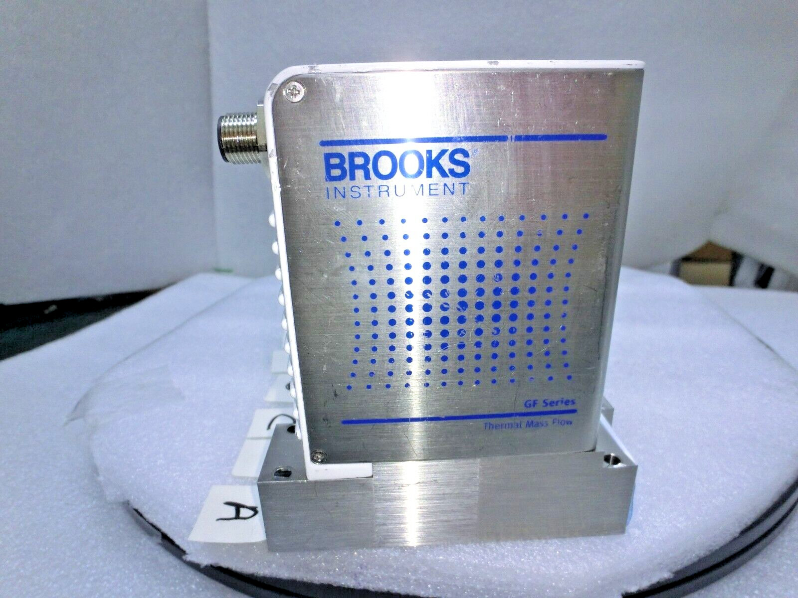 Brooks GF125C-105872 MFC,Ar 10000sccm00.0C,AMAT 0190-49896-02,used,Jp_,9212