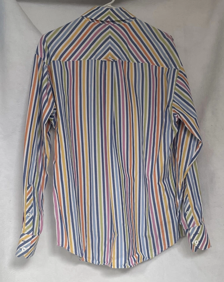 Bugatchi Uomo Men's Dress Shirt Sz. Medium  with Flip Cuffs - Image 3 of 4