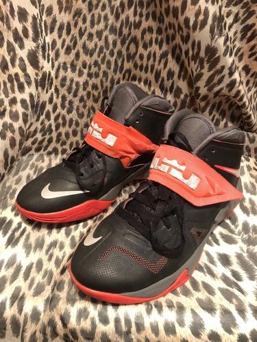 NIKE LEBRON 7 VII SOLDIER BLACK GREY 