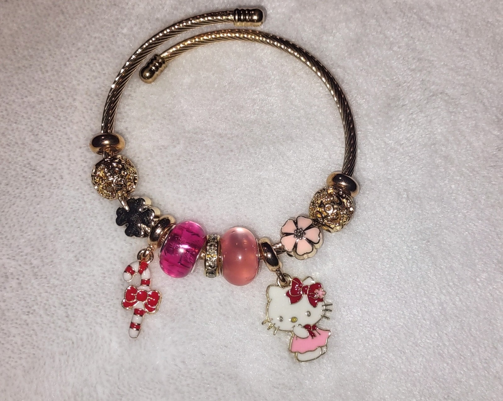 Hello Kitty Pandora  Sanrio Charm Bracelet❤️Hello Kitty Pink Charm Bracelet