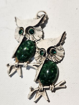 2 Owls On A Limb