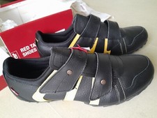 Levis Leder Slipper Red Tab Shoes Größe 46 schwarz gelb Herrenschuh Halbschuh