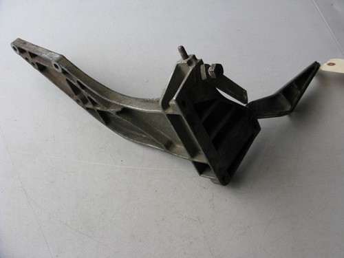 A/C Compressor Mounting Bracket 930 126 105 2R + 930 126 116 02 (#2) for Porsche - Picture 3 of 6