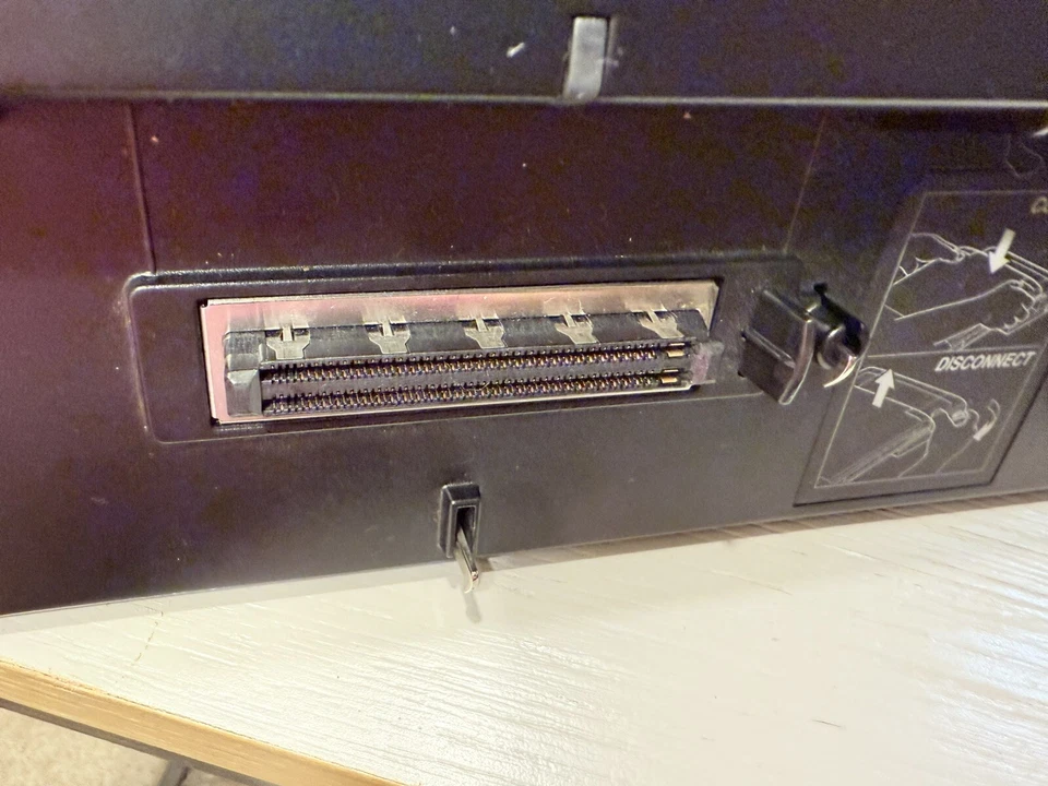 Estación de acoplamiento avanzada para computadora portátil TOSHIBA PA3082U-1 PRP M2 Foto 4 de 4