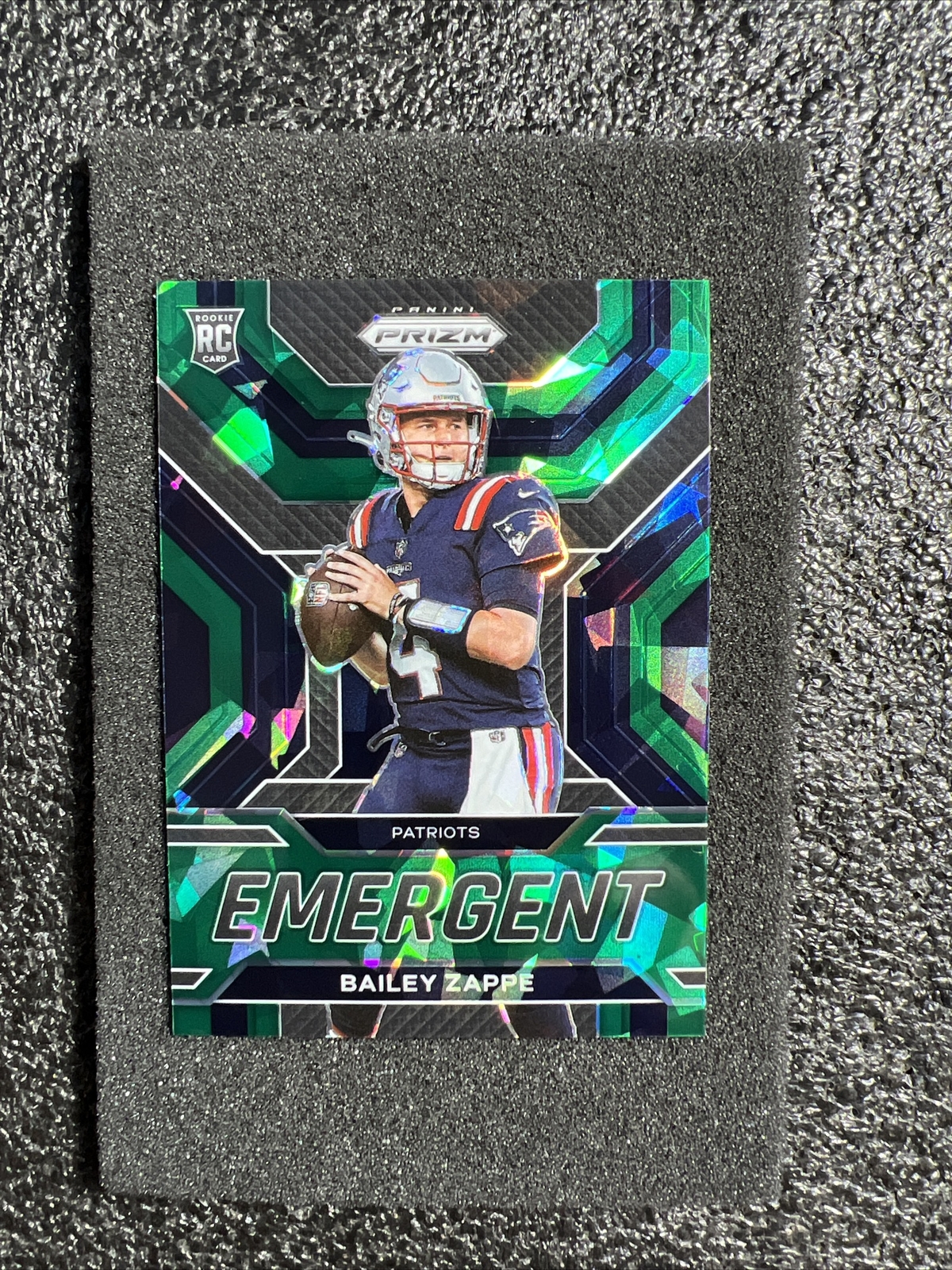 2022 Panini Prizm Emergent Green Cracked Ice Prizm #4 Bailey Zappe RC Patriots