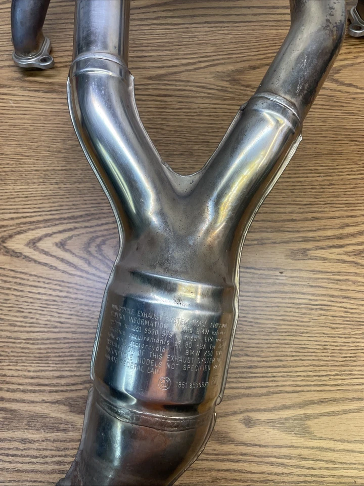 BMW R1200RT 2014 A 2018 COLETOR DE ESCAPE PEÇA # 18518562190 - Imagem 4 de 4