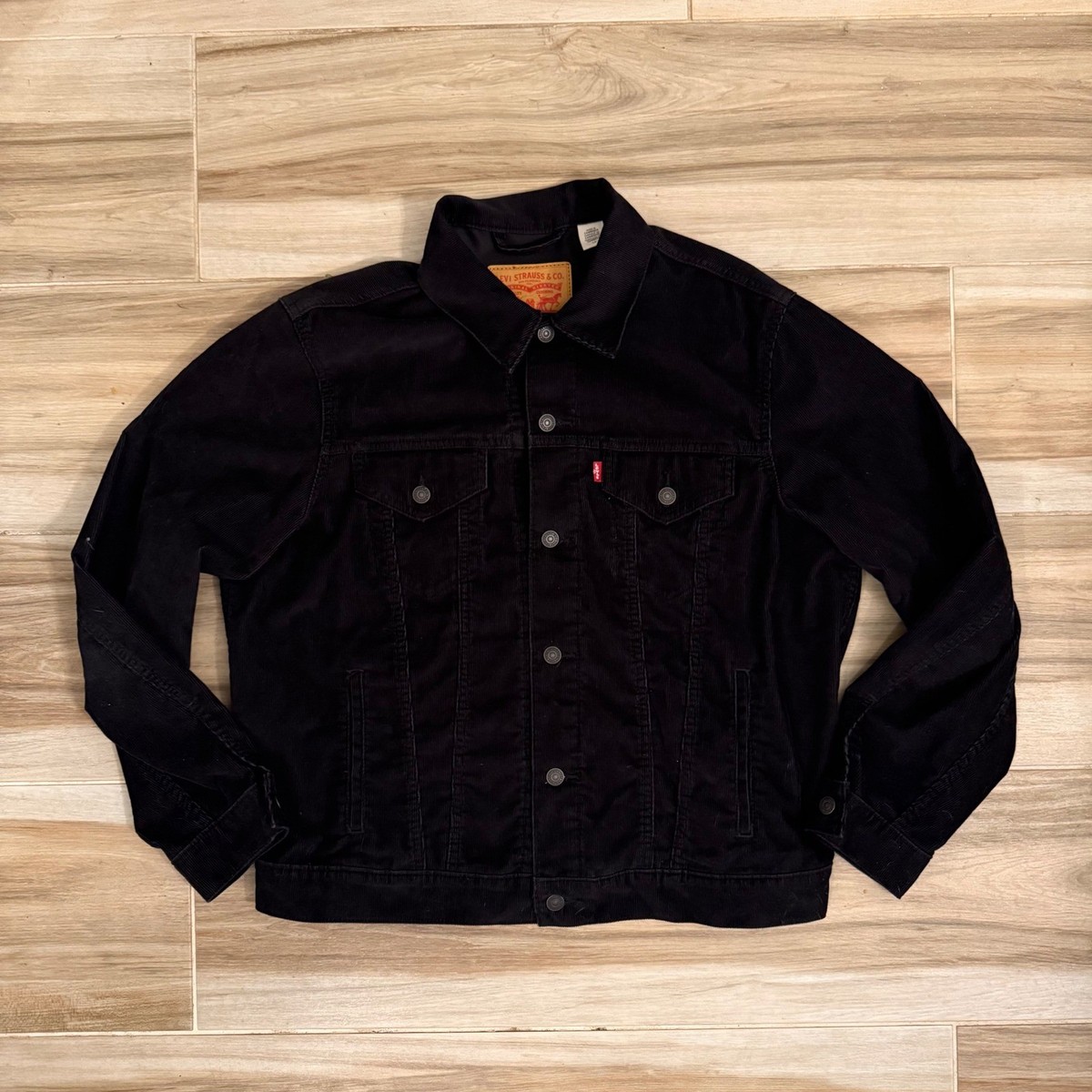 Levis Mens Black Corduroy Vintage Fit Trucker Jacket Large 70598 