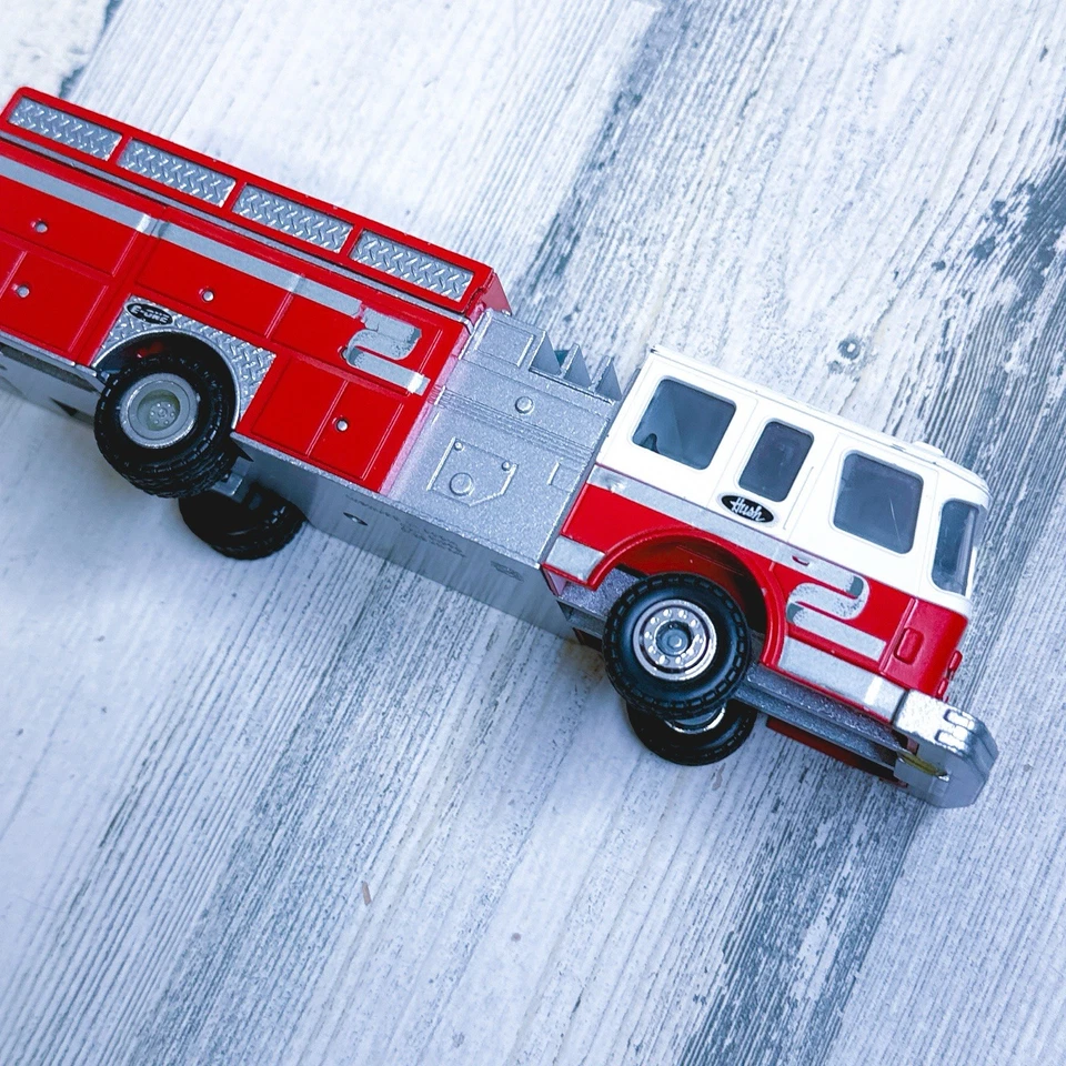 Conrad E-One 1:50 Scale Hush Pumper Fire Truck Model #5510 Diecast READ DESC - Image 4 of 4