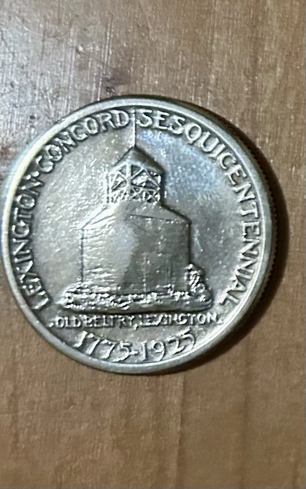 1925 90% Silver Lexington-Concord Commemorative Half Dollar Very Good Condition - Image 2 of 4