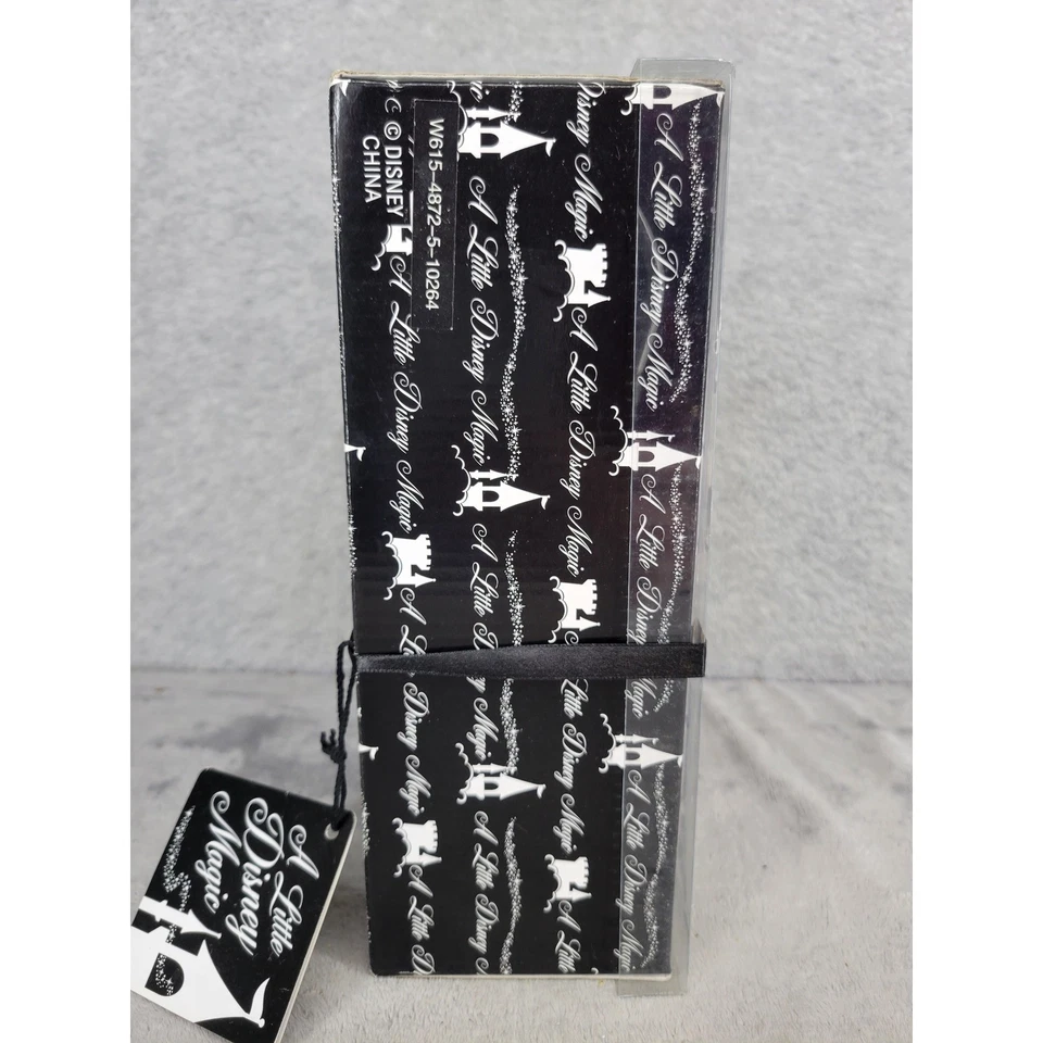 Disney Mickey Mouse Taza y Vaso de Viaje Set de Regalo Un Poco de Magia Disney Foto 2 de 4