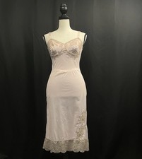Vintage Charmode Full Slip Light Pink Tan Lace Detail Size 32 Small Nylon Pin Up