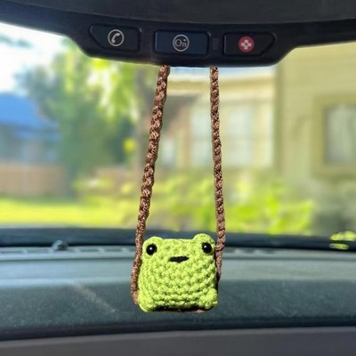 Cute Crochet Frog Rear View Mirror Hanging Ornament Green Car Decor