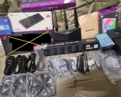 Cooler Master Bundle: 3x Keyboards, Street Fighter 6 Mouse/Pad, DP 2.1, ASUS, i3
