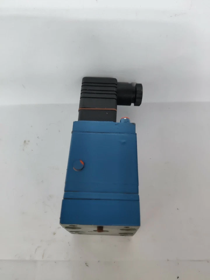 Rexroth 3410400000 Pneumatic Pressure Control Valve FD: 06W21 - Image 3 of 3