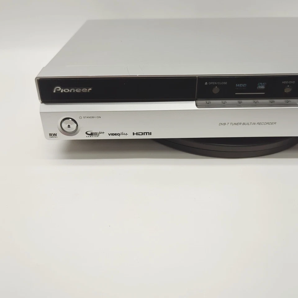 Pioneer DVR-545HX-S 160GB Freeview HDMI Built in DVD Recorder - Silver - Image 4 of 4