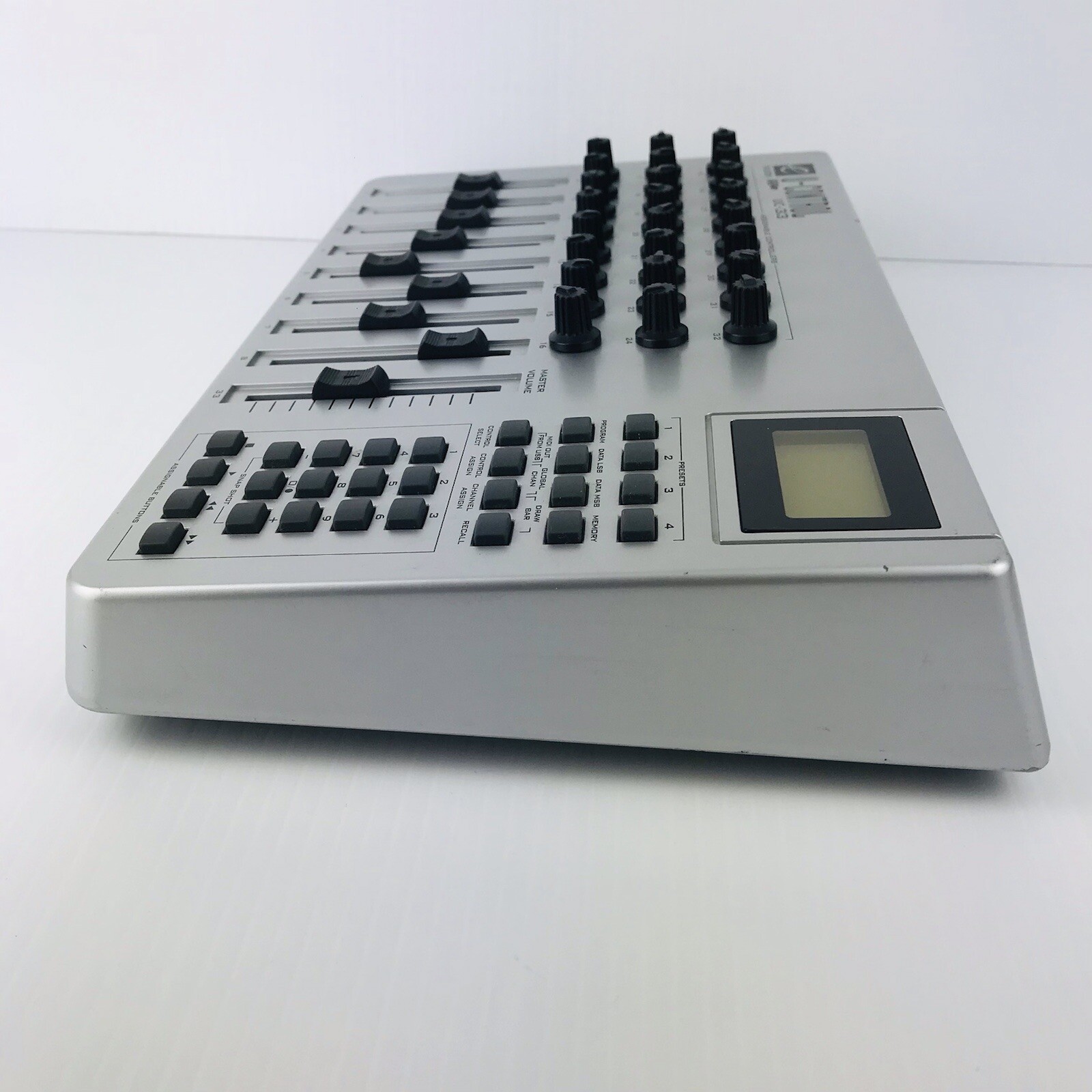 MAudio Evolution UCONTROL UC33 USB MIDI Control Surface / Controller Mixer eBay