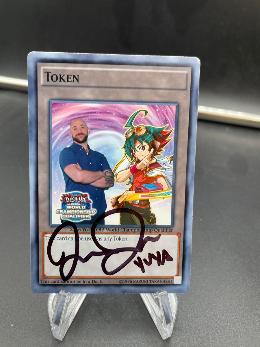 Signed Yuya Sakaki Voice Actor Token w/Character Mike Liscio Yugioh Very Rare! Signed Yuya Sakaki Voice Actor Token w/Character Mike Liscio Yugioh Very Rare!