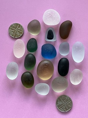 Atemberaubende Sammlung mittelgroßer/großer echter Seaham Seeglas - Schmuckqualität