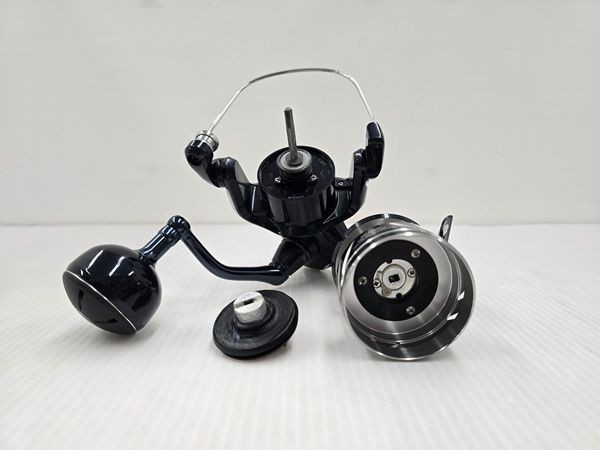 Shimano 24 Stradic SW 5000XG Spinning Reel Black X-Protect Japan