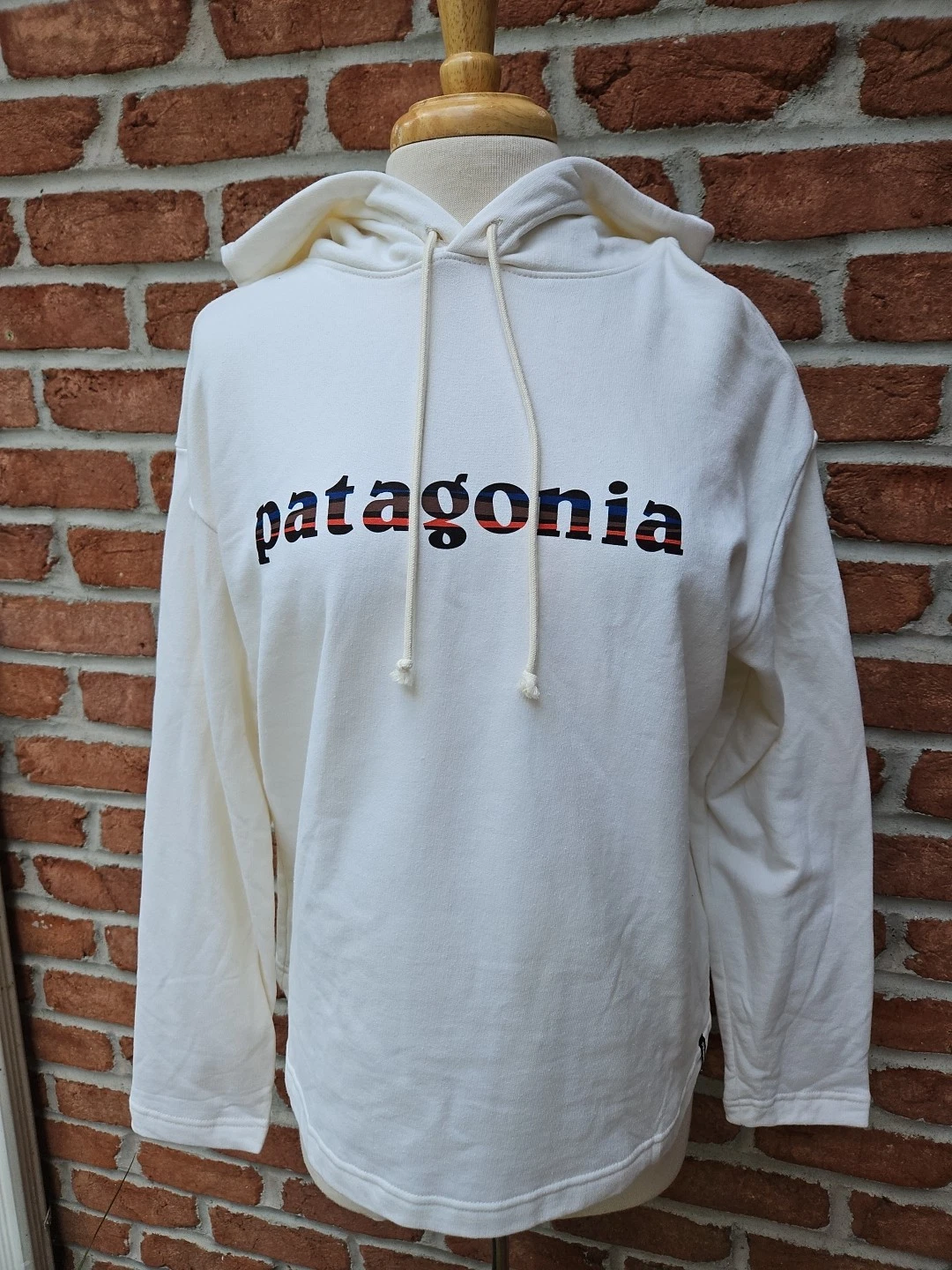 Patagonia Womens Large Lightweight '73 Logo Wildrise Hoody Sweatshirt. Birch...