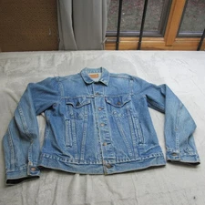 Levis Denim Jacket Mens 44L Medium Wash Denim Pocket Classic Trucker Rugged READ