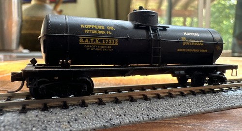 Micro-Trains Escala N RTR #X 39’ Cúpula Única Tanque Coche Koppers Asfalto 17312 NY | Zustand: Used