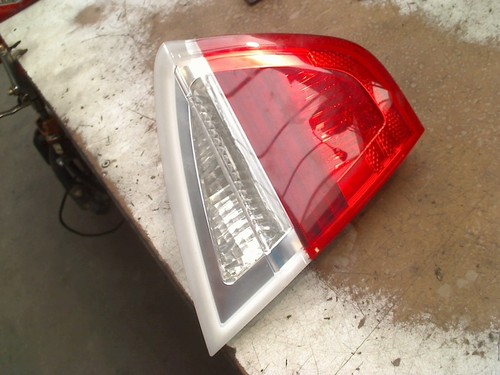 RÜCKLICHT LINKS INNEN BMW 3 serie (E90) Sedan 316d 16V (N47-D20C) 2012 6937459