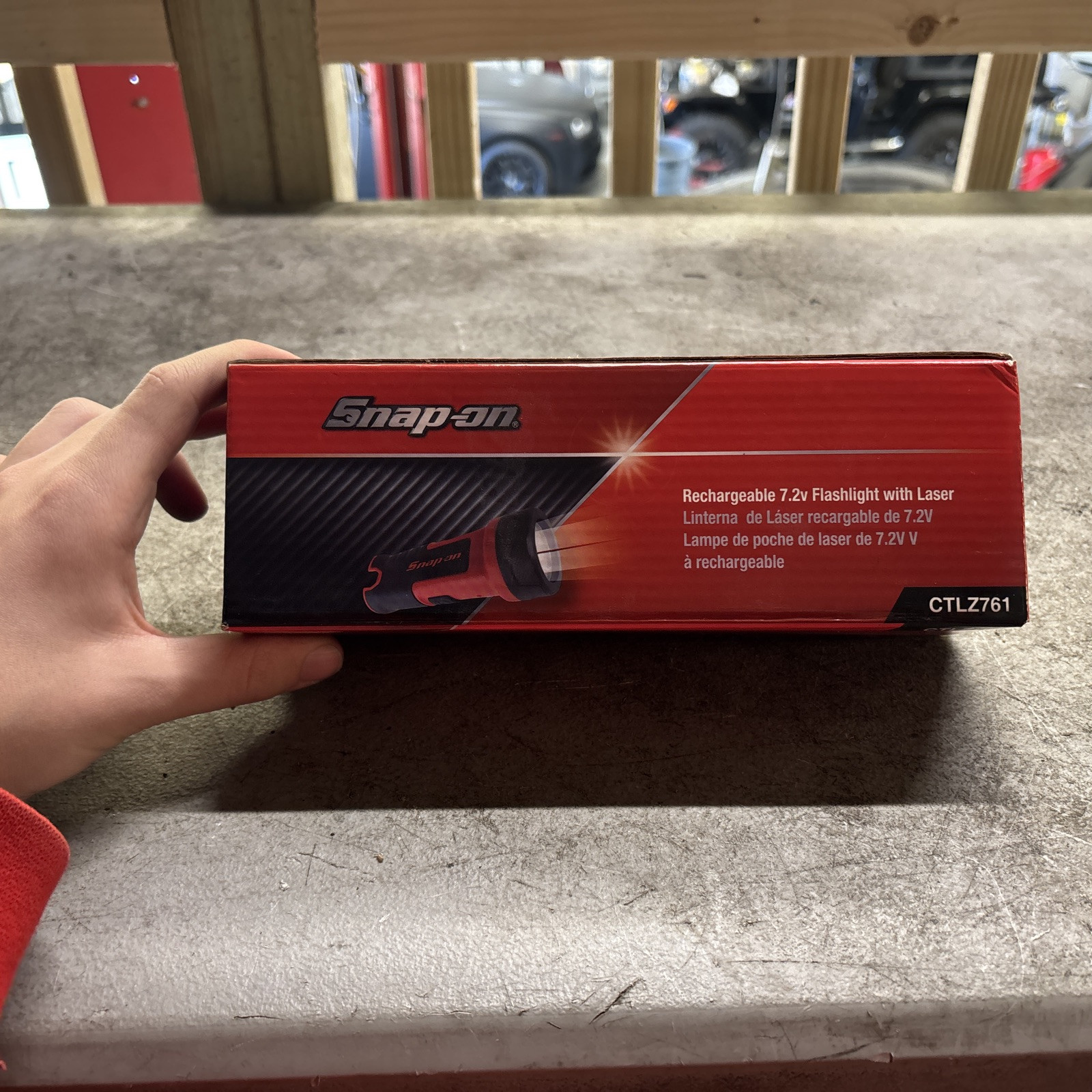 スナップオン　CTL761 LEDライト　ブルー Snap-on Tools NEW 7.2v Flashlight 200 LUMEN 14.4V CTLZ761 Bare