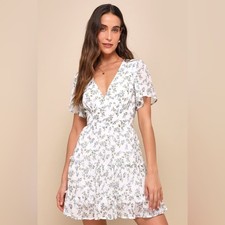 Lulus So True White Floral Print Tiered Short Sleeve Mini Dress Size S