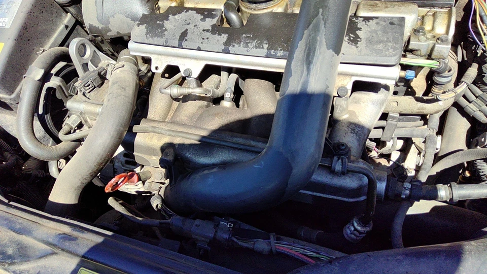 1999 2000 2001 Volvo V70 Xc Intake Manifold Oem 2.4l Turbo 82503939 - Image 2 of 4