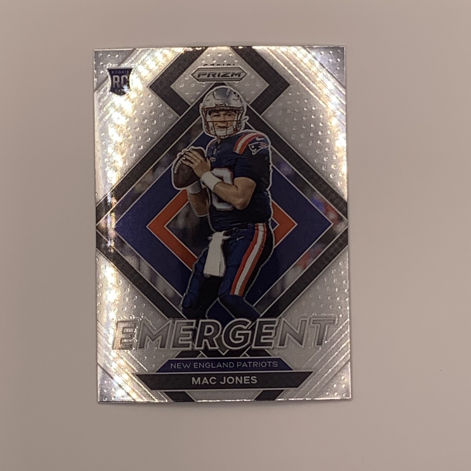2021 Panini Prizm Football Mac Jones Emergent Rookie Card E6 Patriots