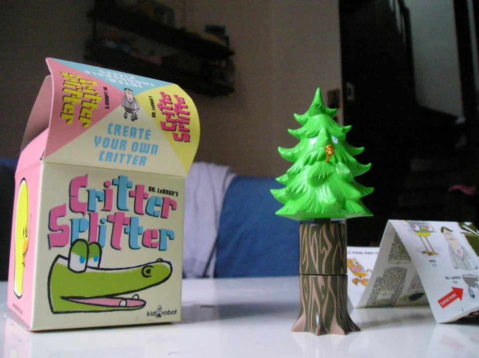 Kidrobot Critter Splitter Dr. LeDoux Doug Fir - Photo 1/1