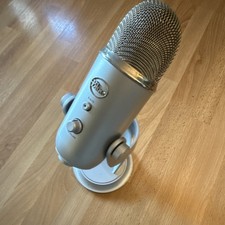 Blue Yeti USB Condenser Microphone Silver Mute Switch 2635Y1A93