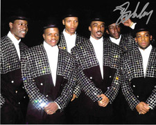 * BOBBY BROWN * signed 8x10 photo * NEW EDITION * COA *