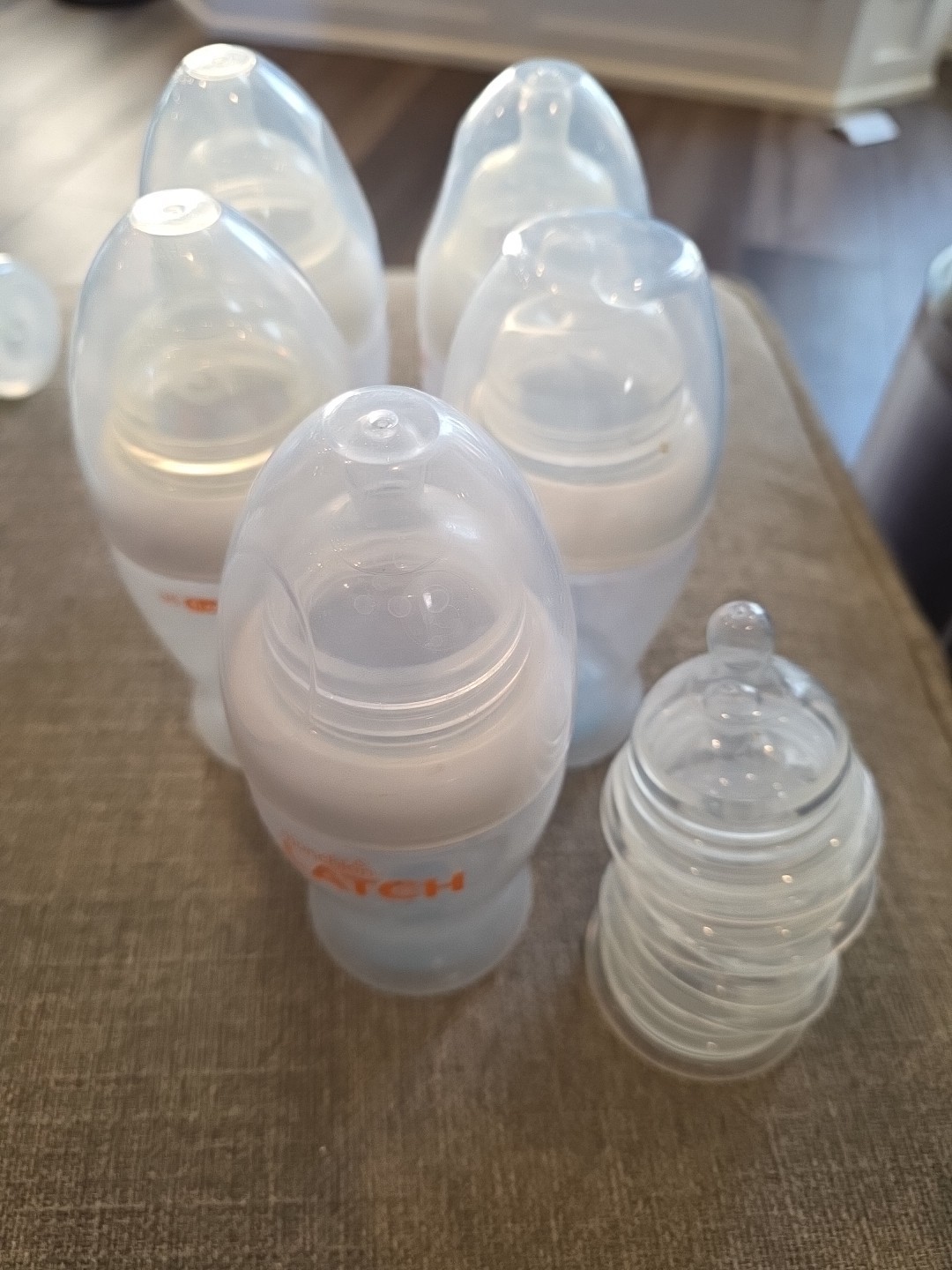 Munchkin LATCH 8 oz. Anti-Colic Bottles/Rings/Nipples/Valves