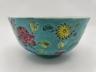 Chinese Export Porcelain Turquoise Famille Rose Rice Soup Bowl w/Green Inside