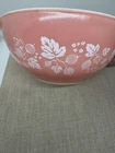 Pyrex Pink Gooseberry Mixing Bowl #442 1.5 Qt Cinderella Pattern