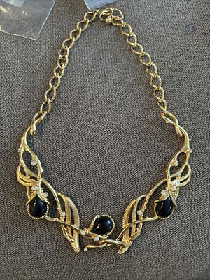Barrera For Avon Vintage Collar Necklace Black Cabochon Gold