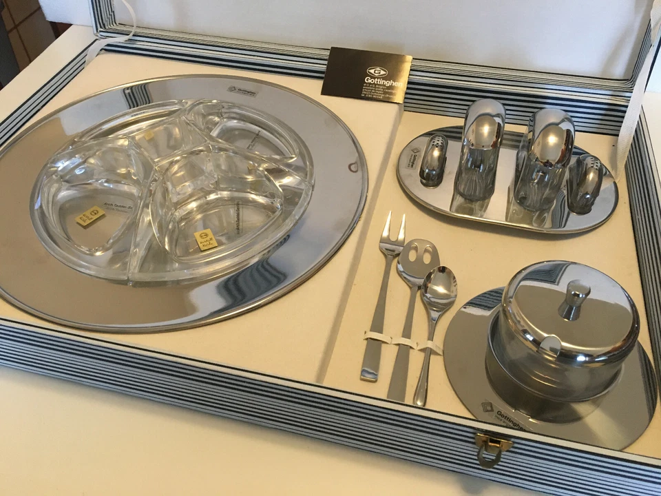 GOTTINGHEN SERVIZIO ANTIPASTIERA, FORMAGGIERA, OLIO PEPE SALE - Immagine 2 di 4