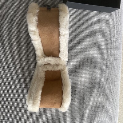 NWT Womens UGG Water Resistant Sheepskin Reversible Headband  display picture 1