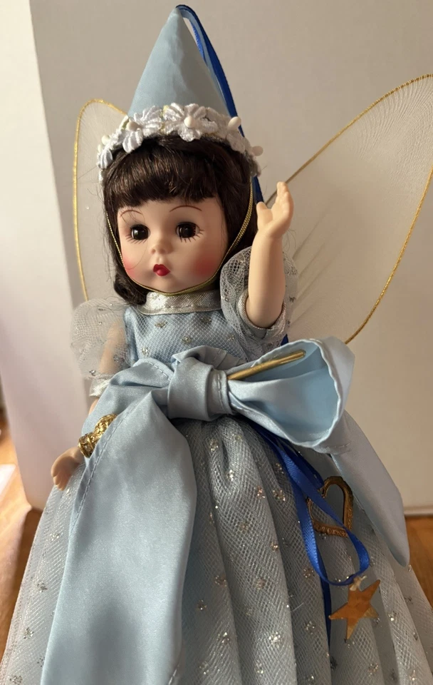 Muñeca Hada de la Virtud Madame Alexander 8" Azul Regalo Hada Con Varita Usada en Excelente Condición 2006 EE. UU. Foto 4 de 4