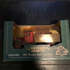 ERTL COLLECTIBLES Anheuser Busch 1931 Hawkeye Stake Truck Bank in original box