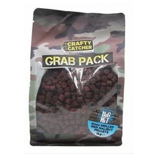 Crafty Catcher Drilled Pellets Red Halibut 8mm Grab Pack 900g Carp Bait 5.52 per kilo