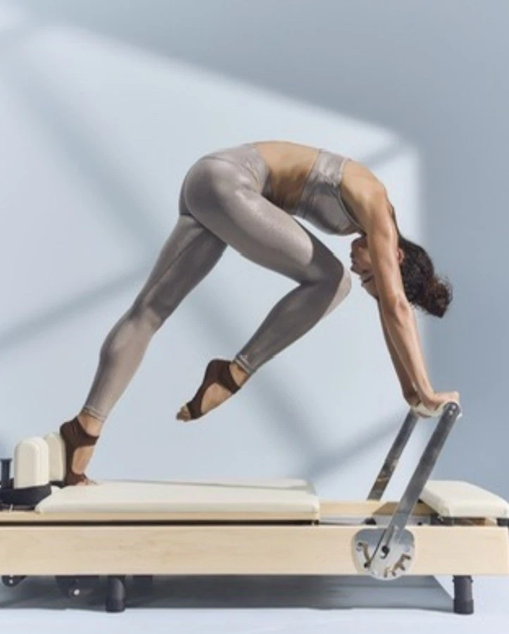 LEGGINGS ATLETA Elation Ultra High Rise SHINE Metálicos Plateados Talla S/P Foto 3 de 4